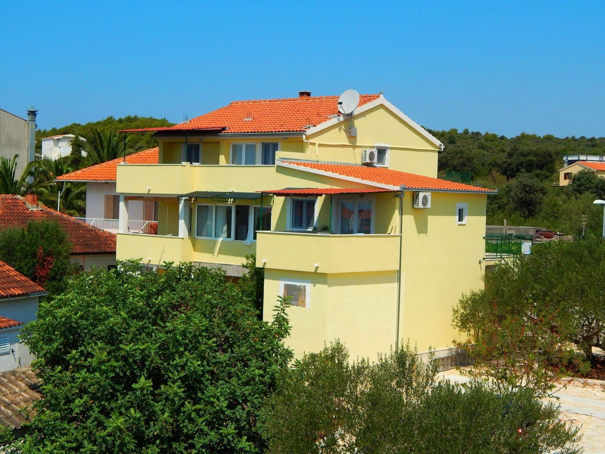 רוגוזניצה Apartments Cvita Holiday מראה חיצוני תמונה